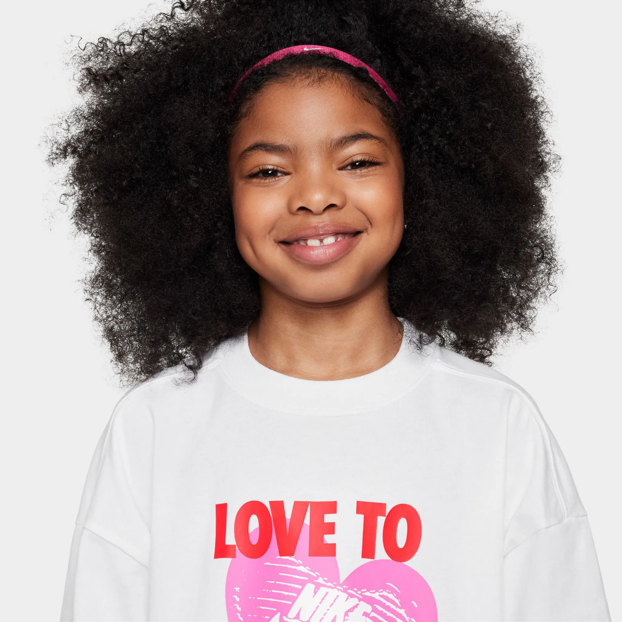 Nike Sportswear Junior Girls' Heart Graphic T-Shirt / White