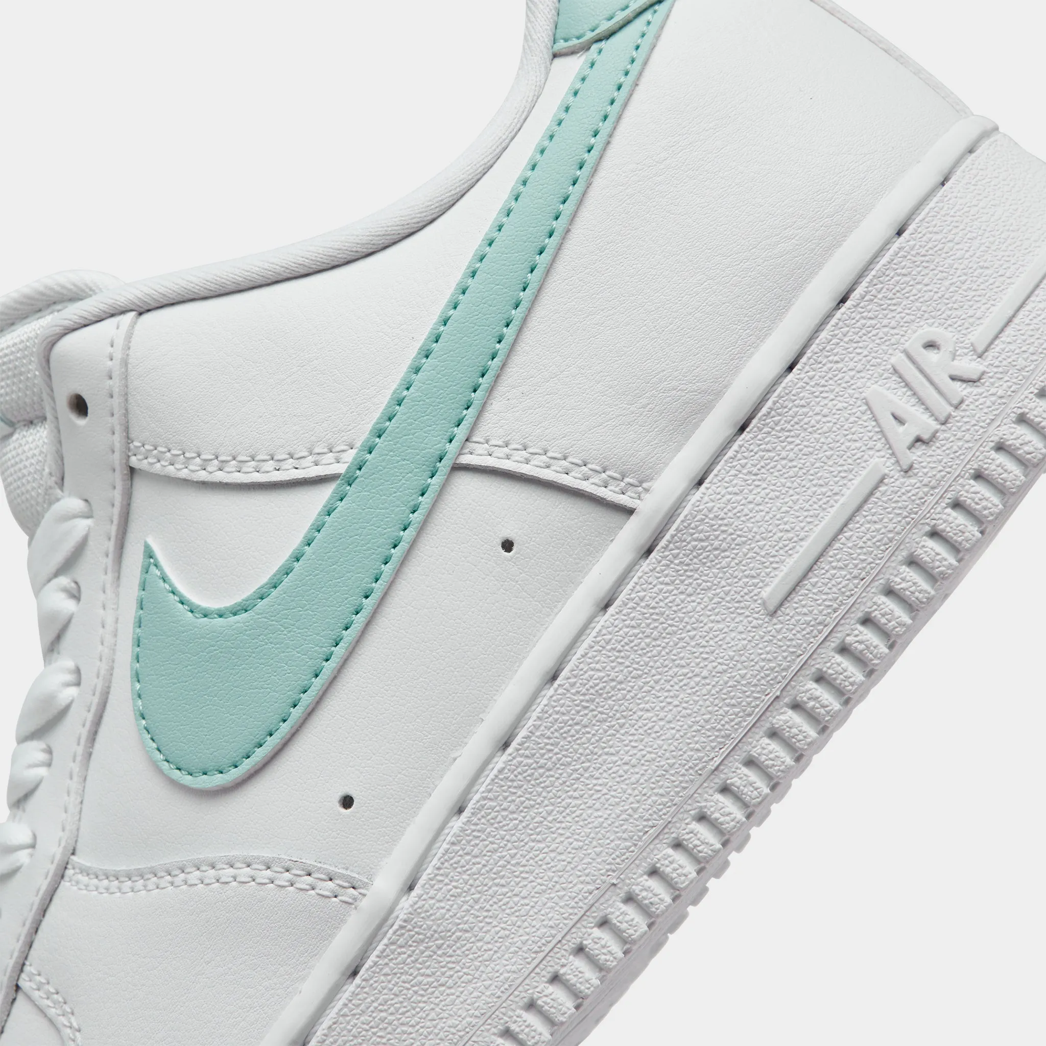 Nike Women's Air Force 1 '07 White / Jade Ice