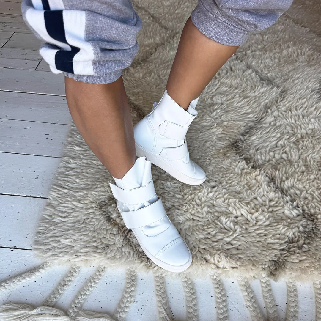 *UK size 2.5 - KANTA - white, 3cm heels