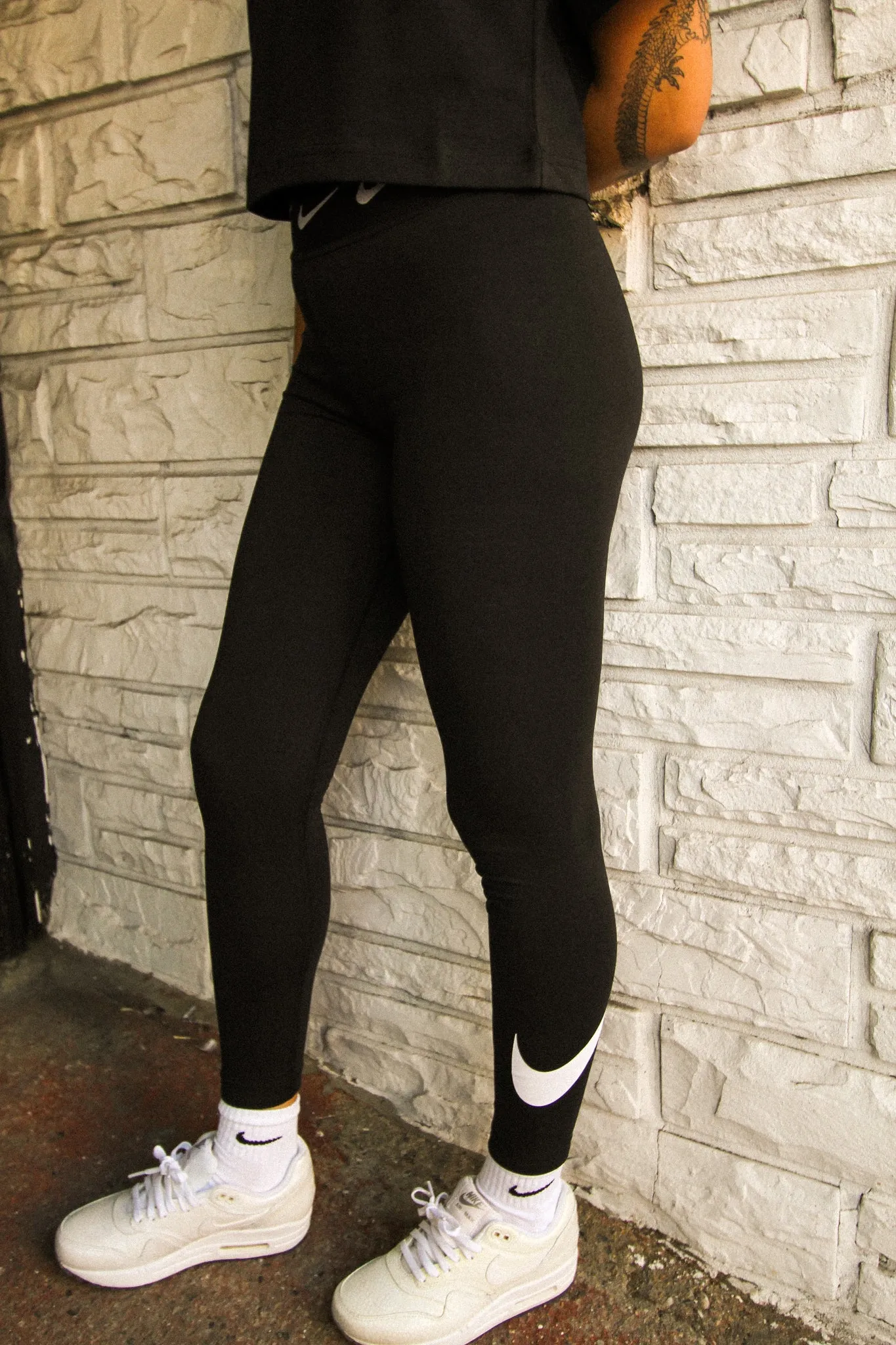 W NSW HIGH WAISTED LEGGING BLK