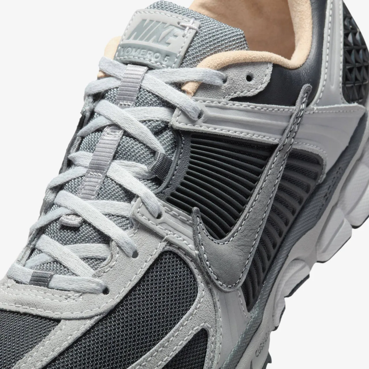 Zoom Vomero 5